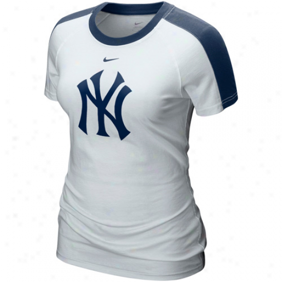 Nike New Ykrk Yankees Ladies White 2011 Centerfield T-shirt