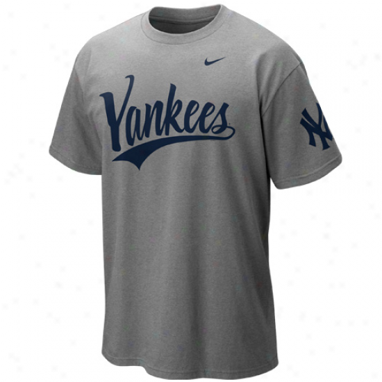 Nike New York Yankees Script Premium T-shift - Ash