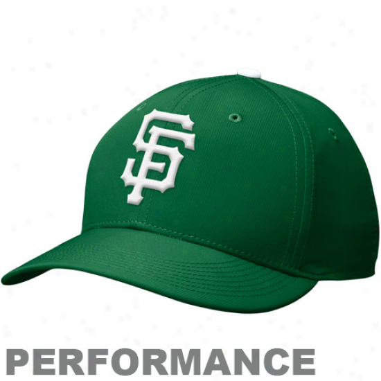 Nike San Francisco Giants St. Patrick's Day Adjustable Performance Hat - Kelly Green