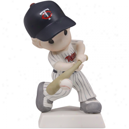 Precious Moments Minnesota Twins Boy Swing For The Fence Figurine