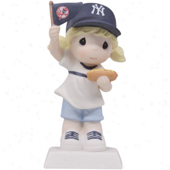 Precious Moments New York Yankees Girl Fan-tastic Day Figurine