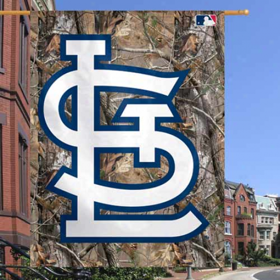 St. Louis Cardinals 27'' X 37'' Realtree Camo Vertical Banner Flag