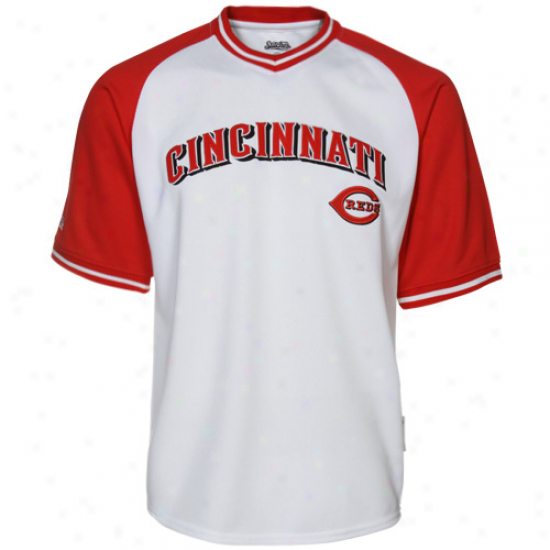 Stitches Cincinnati Reds Mesh Pullover V-neck Jersey - White