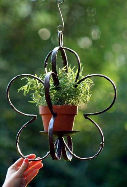 "flora Taper Pot Holder - 21""hx13.75""d, Bronze"