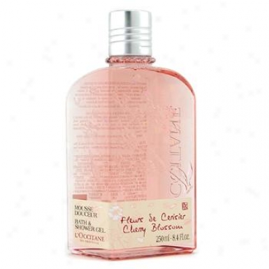 L'occitane Cherry Blossom Bath & Shower Gel 250ml/8.4oz