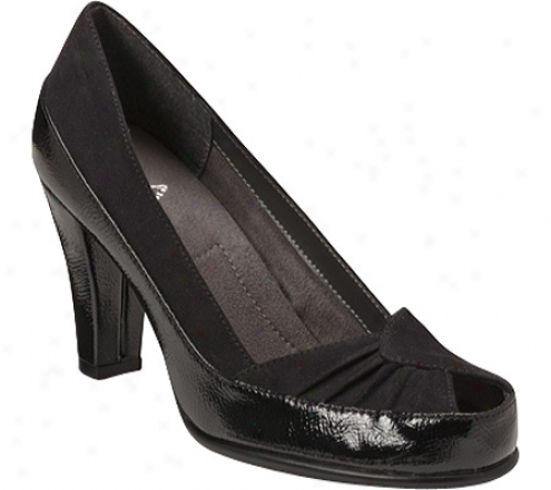 A2 B6 Aerosoles Benigma (women's) - Black Combo