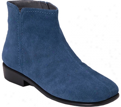 Aerosoles Duble Trouble (women's) - Blue Sueeee