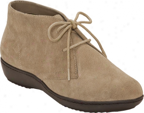 Aerosoles Pine Tree (women's) - Mink Suede