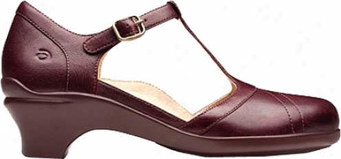 Aravon Maura (women's) - Red Brown Leather