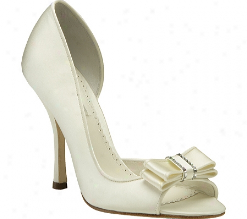 Benjamin Adams London Neve (women's) - Ivory Silk