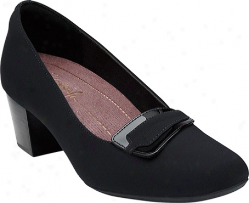 Clarks LeveeD elta (women's) - Black Fabric