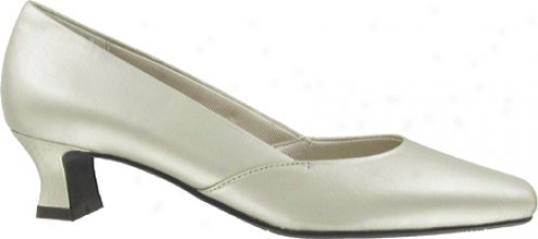 Quiet Street Carefree (women's) - Champagne Smooth Leather