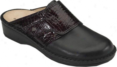 Finn Comfort Aussee Soft (women's) - Black Nappa Seda/vino Tonga