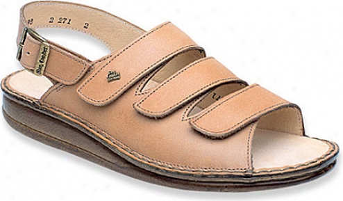 Finn Comfort Sylt (women's) - Sand Maoindi