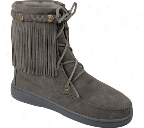 Minnetonka Sheepskin Tramper Boot (women's) - Grey Sheepskin