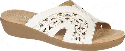 Naturalizer Waver (women's) - White Atanado Leather