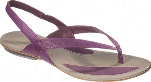 Patagonia Bandha Sling (women's) - Currant Full Grain Leafher