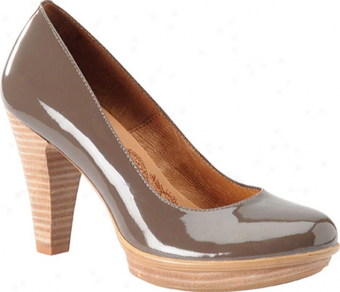 Sofft Ramona (women's) - Taupe Grey Patent Leather