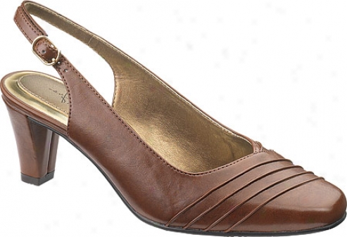 Soft Style Pleats As Punch (women's) - Mir Brown Vitello