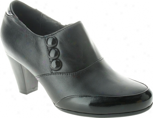 Source Step Soho (women's) - Black Leather/patent