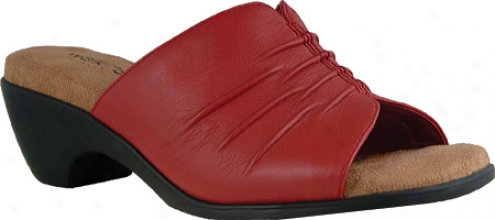 Walking Cradles Pleat (women's) - Red Leather