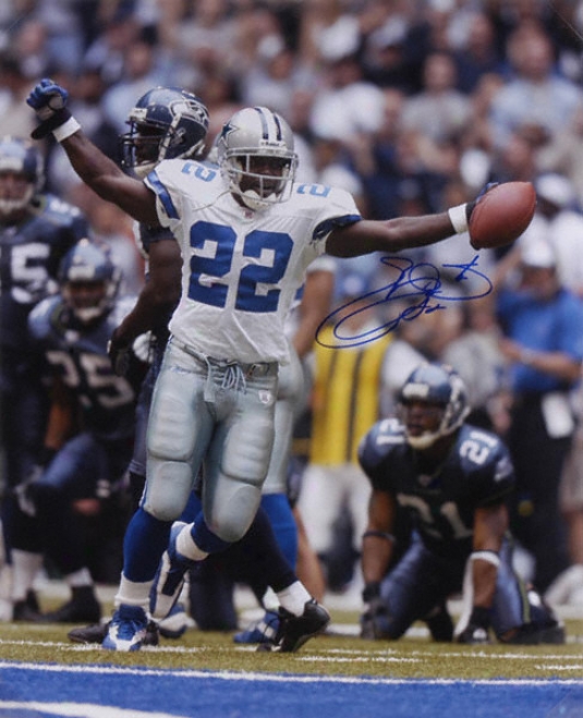 Emmitt Smith Dallas Cowboys - Arms Out - Autographed 16x20 Photograph