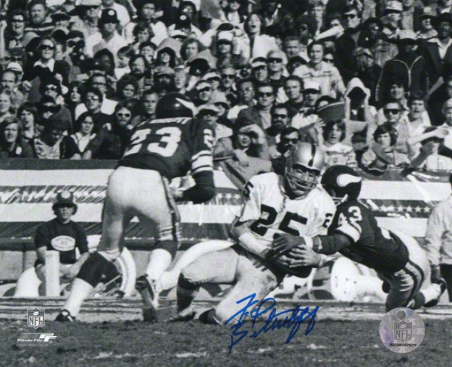 Fred Biletnikoff Oakland Raiders - Action - Autographed Black And White 8x10 Photograph