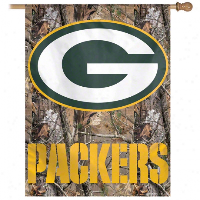 Green Bay Packers Realtree Vertical Flag: 27x37 Banner