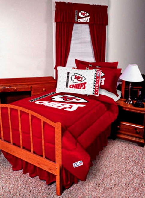 Kansas City Chiefs Abounding Bedskirt