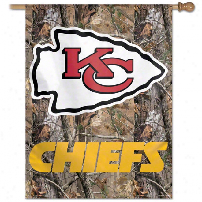 Kansas City Chiefs Realtree Vertical Flag: 27x37 Banner