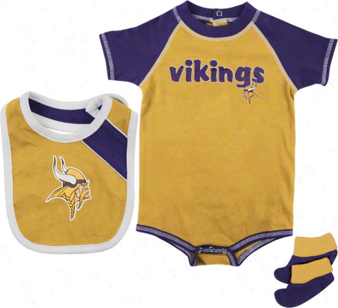 Minnesota Vikings Infant Creeper, Bib, And Bootie Set