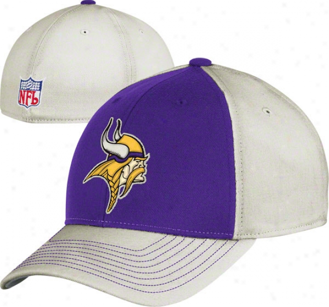 Mninesota Vikings Throwback Hat: Vintage Structured Flex Hat