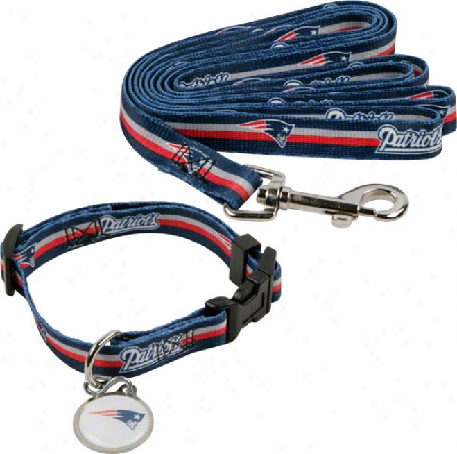 New England Patriots Dog Collar & Leash Set