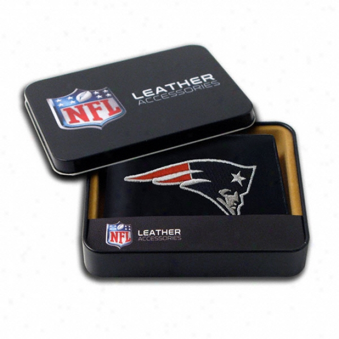 New England Patriots Embroidered Bifold Wallet