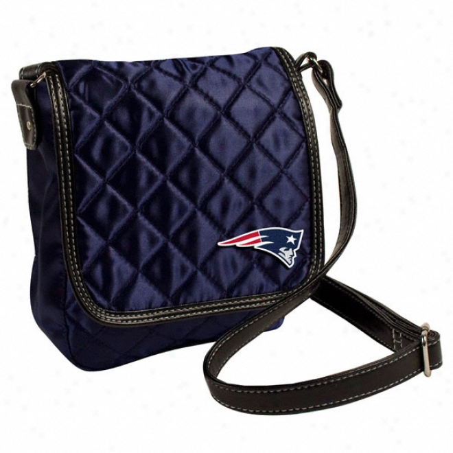 New Enhland Patriots Quilted Purse