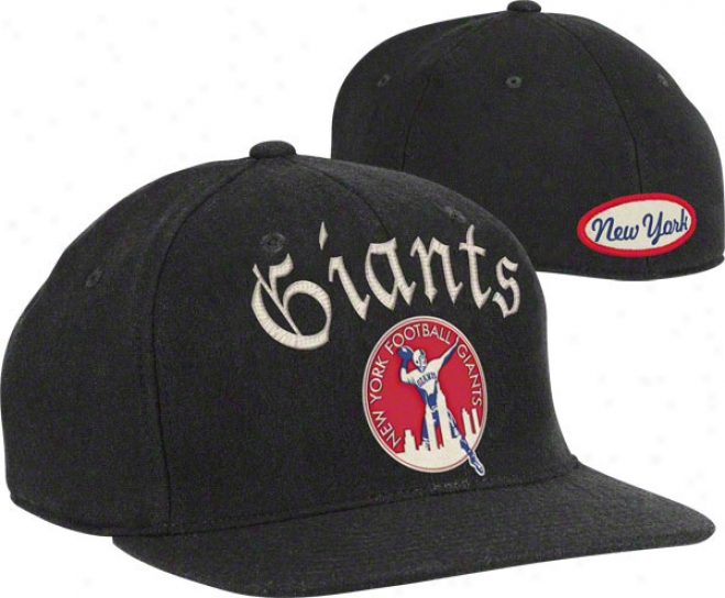 New York Giants Vintage Hat: Melton Wool Lifestyle Flat Brim Flex Hat