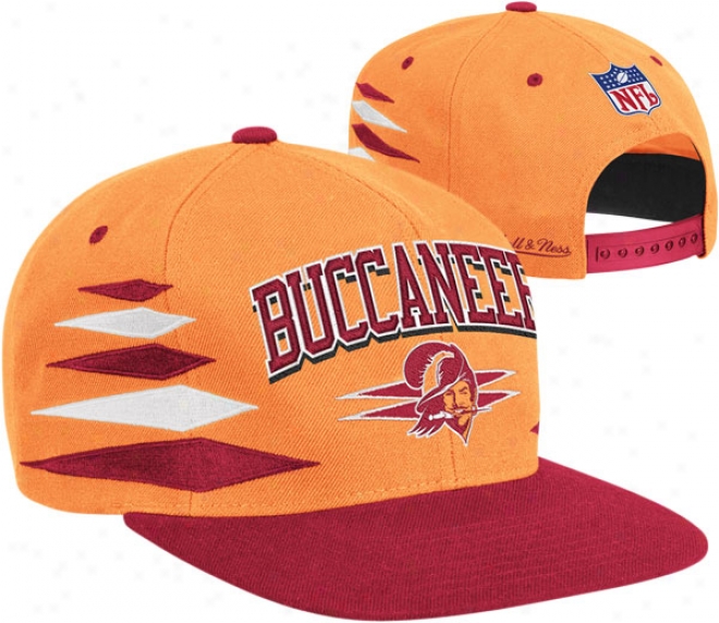 Tampa Bay Buccaneers Mitchell & Ness Throwback Diamond 2 Tone Adjustable Snapbaco Hat