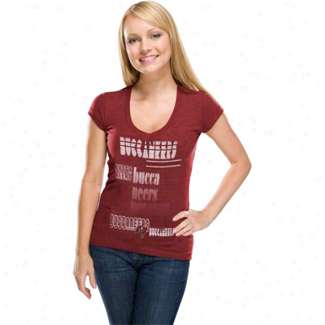 Tampa Bay Buccaneers Women's Victory Play Iii Red T-ahirt