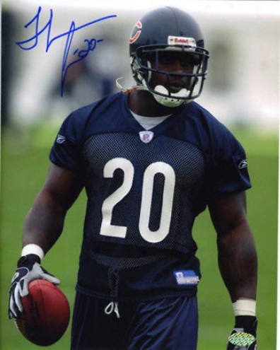 Thomas Jones Chicago Bears 8x10 Autographed Photograph