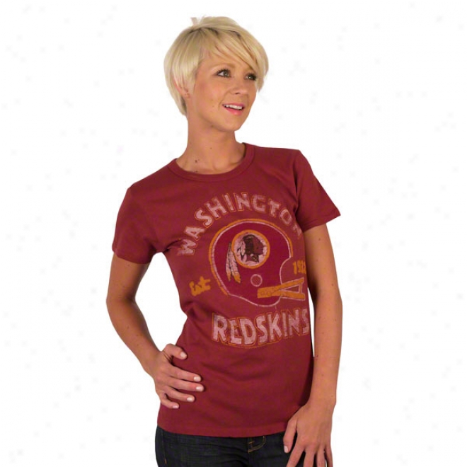 Wasjington Redskins Solid Vintage Helmet Women's T-shirt