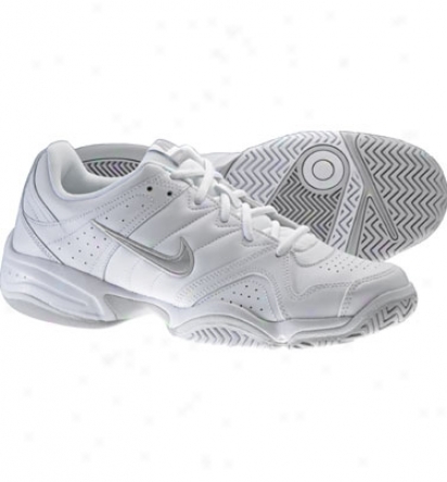 Nike Tennis Womens City Court V Tennis Shoes (white/silver/gray)