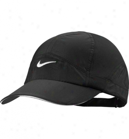 Nike Tennis Womens Feather Lite Cap